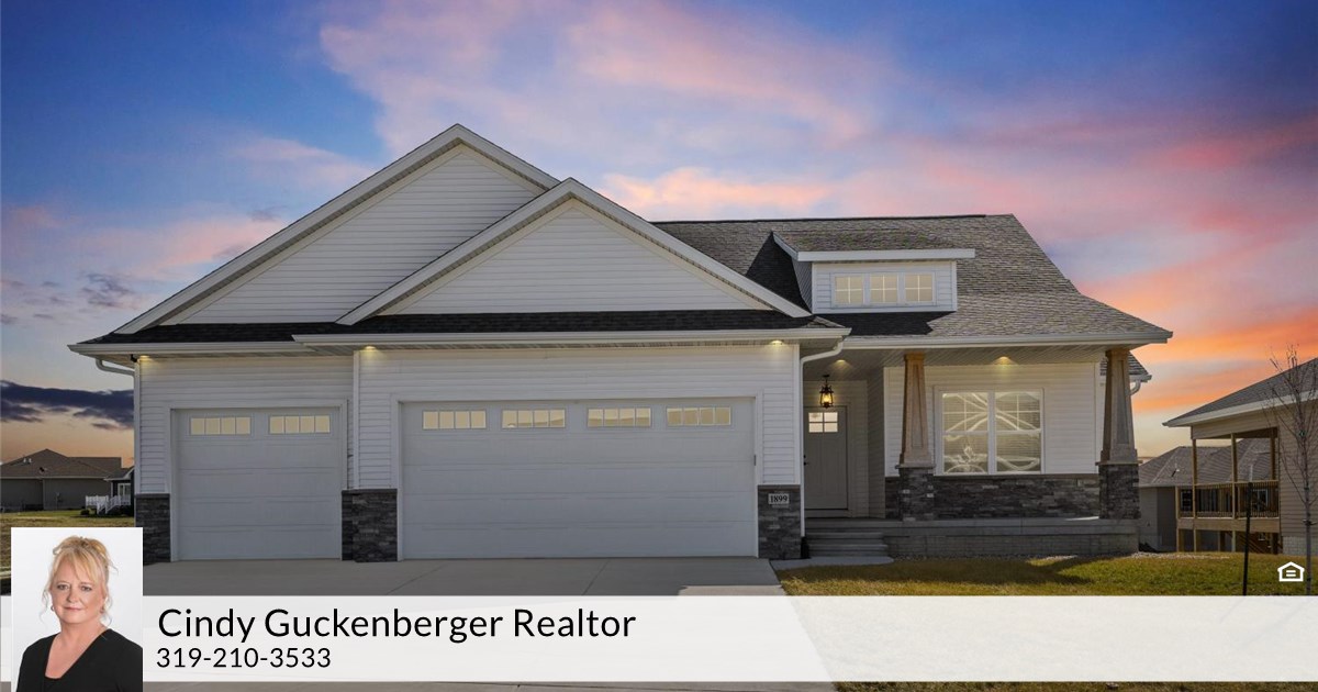 1899 Cottage Ridge Dr, Marion, IA 52302