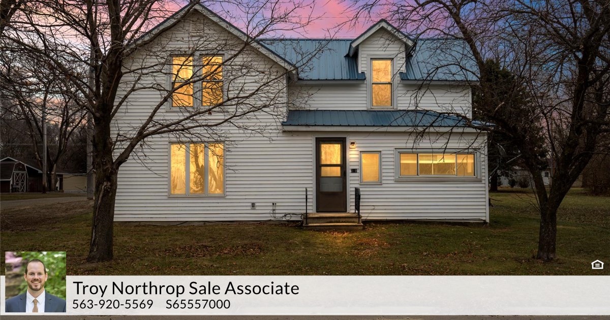 518 Water St N, Quasqueton, IA 52326